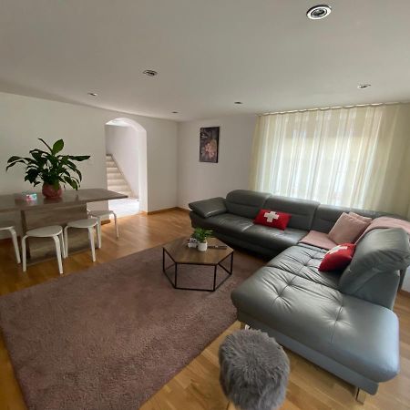 Haus Wiggis Leilighet Netstal Eksteriør bilde